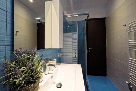 2 Bedroom Luxury Near Acropolis Apartment Athens
