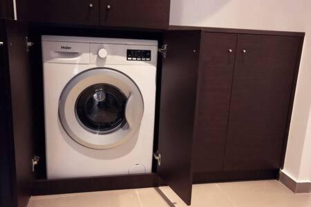 Apartment 2 Bedroom Luxury Near Acropolis Athens